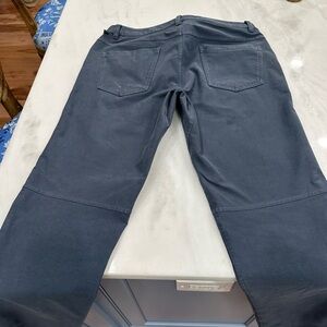 Lululemon Utilitech 5 pocket  in CADET Blue 34/32